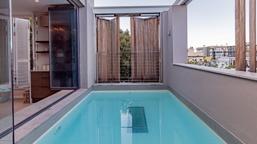 To Let 3 Bedroom Property for Rent in Green Point Western Cape